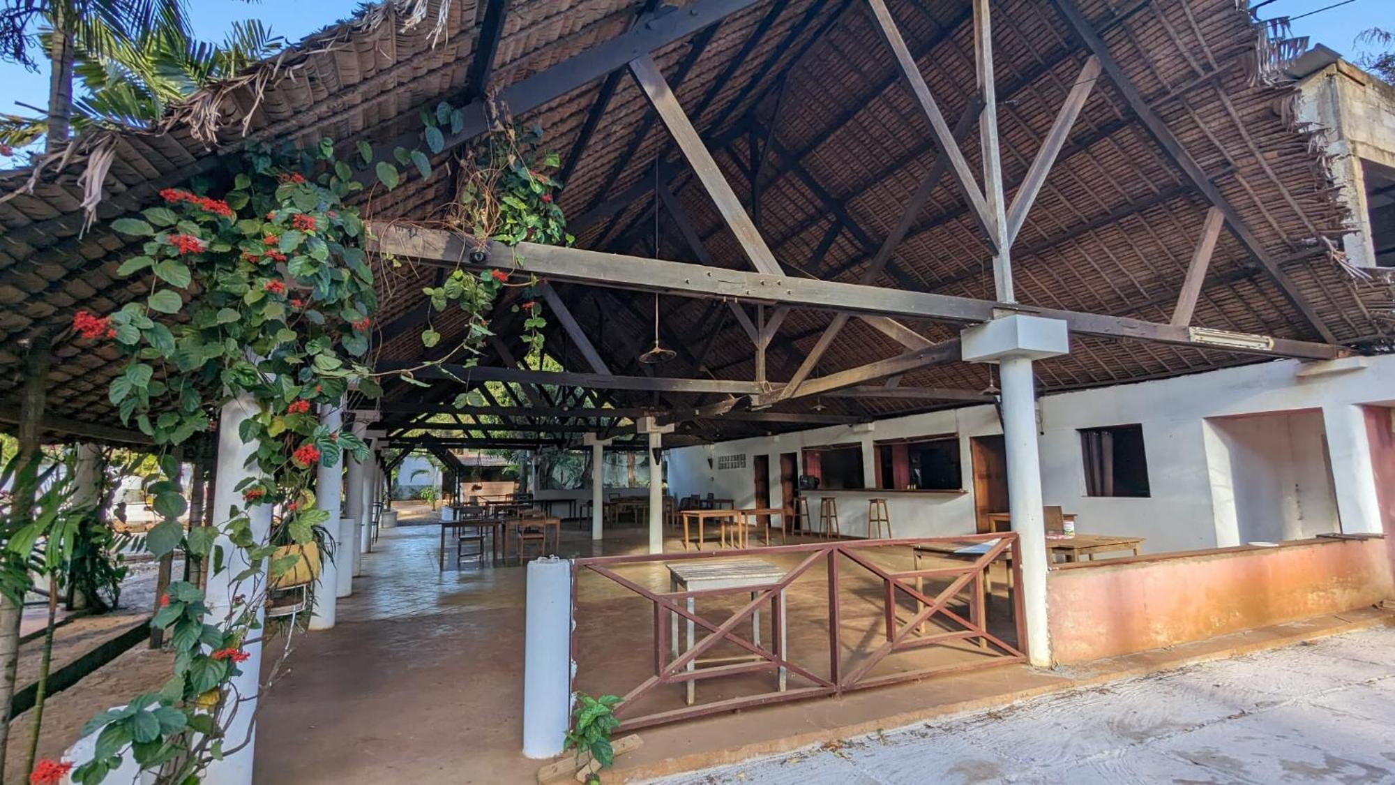 Ar Sun Hotel Antsiranana Zewnętrze zdjęcie