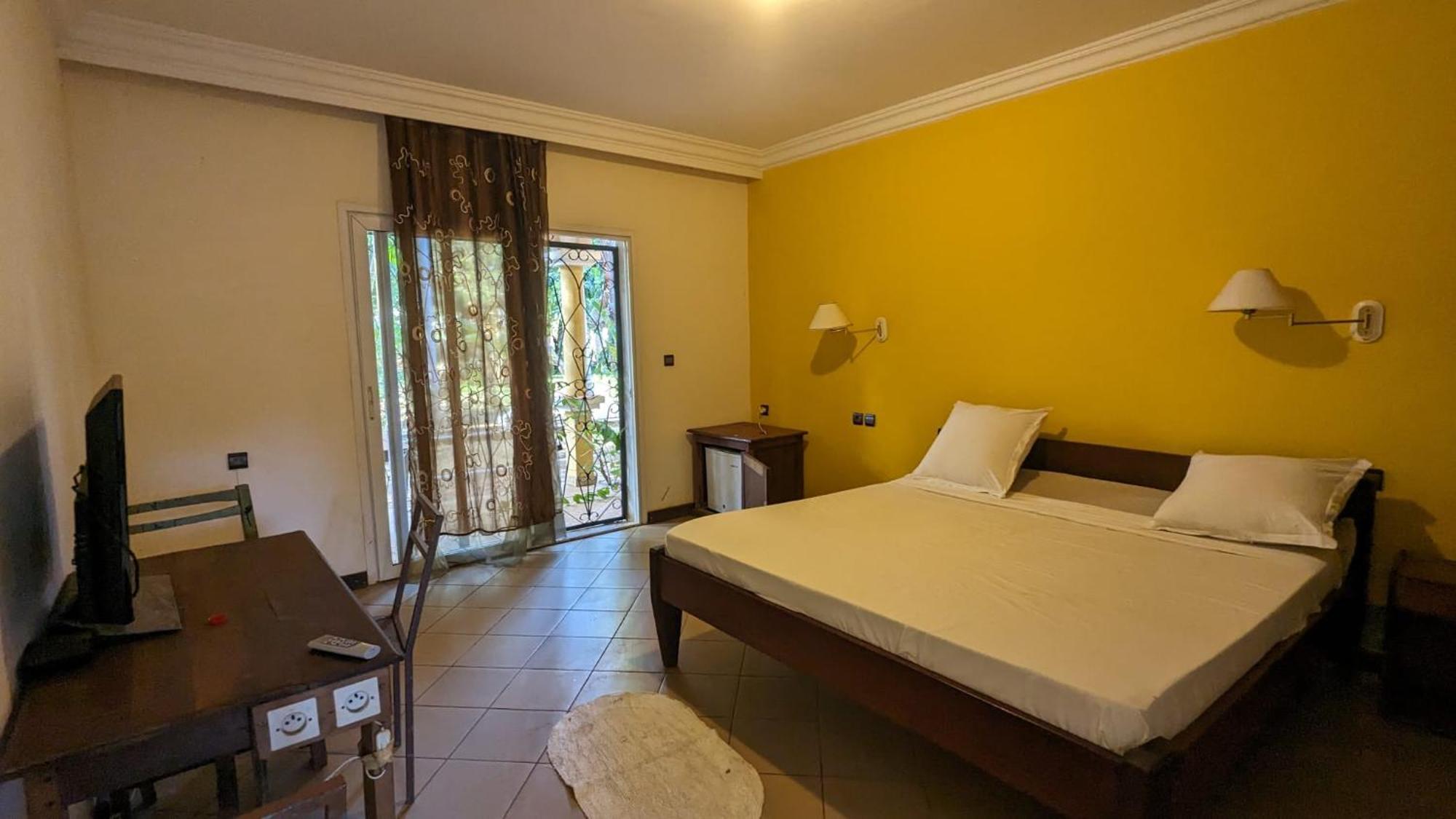 Ar Sun Hotel Antsiranana Zewnętrze zdjęcie